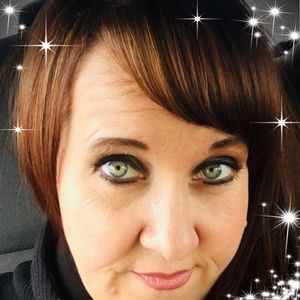 Meet your Posher, Holli